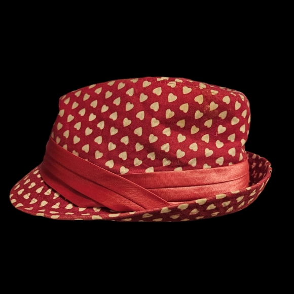 Girl's Classy Fuschia and heart-pattern Fedora hat - Picture 2 of 3